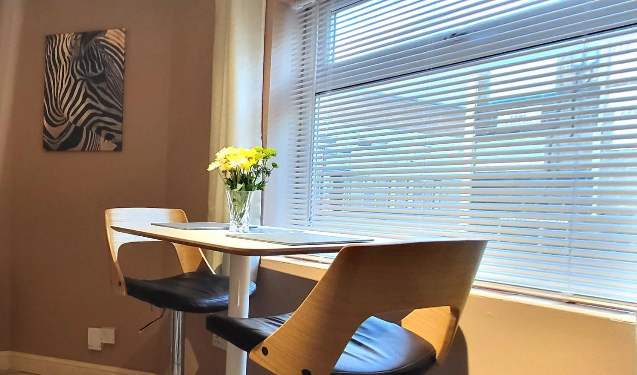 Cosy Stays Daybrook Nottingham Bagian luar foto