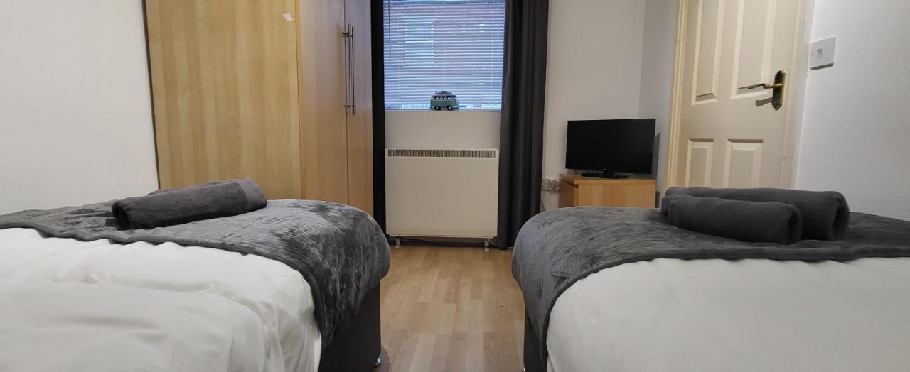 Cosy Stays Daybrook Nottingham Bagian luar foto