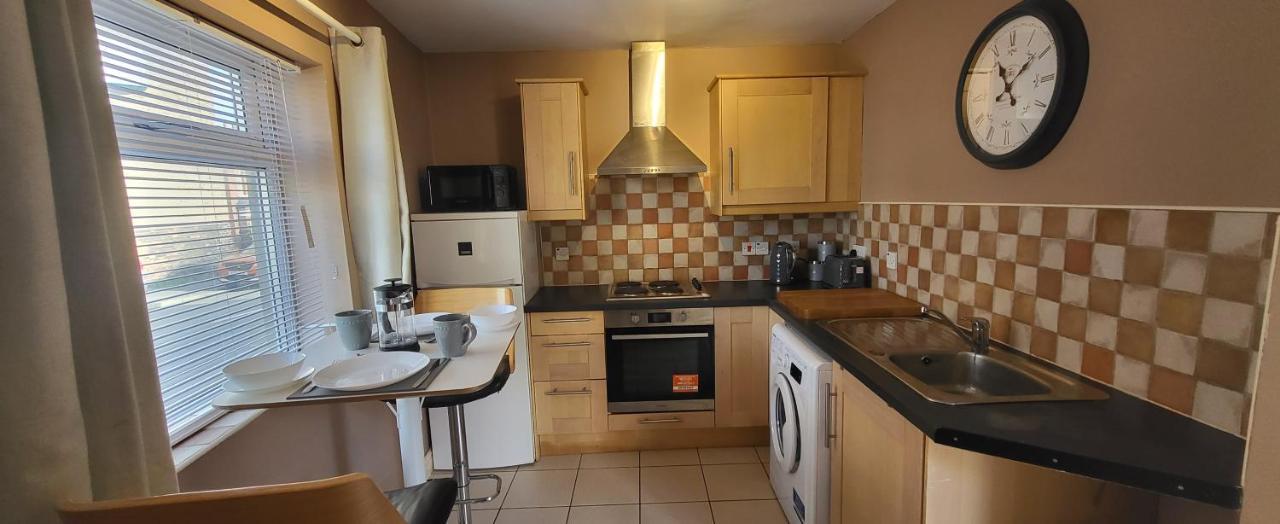 Cosy Stays Daybrook Nottingham Bagian luar foto